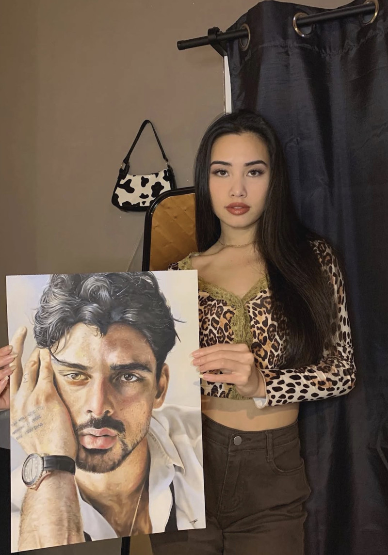 Michele Morrone - Papier